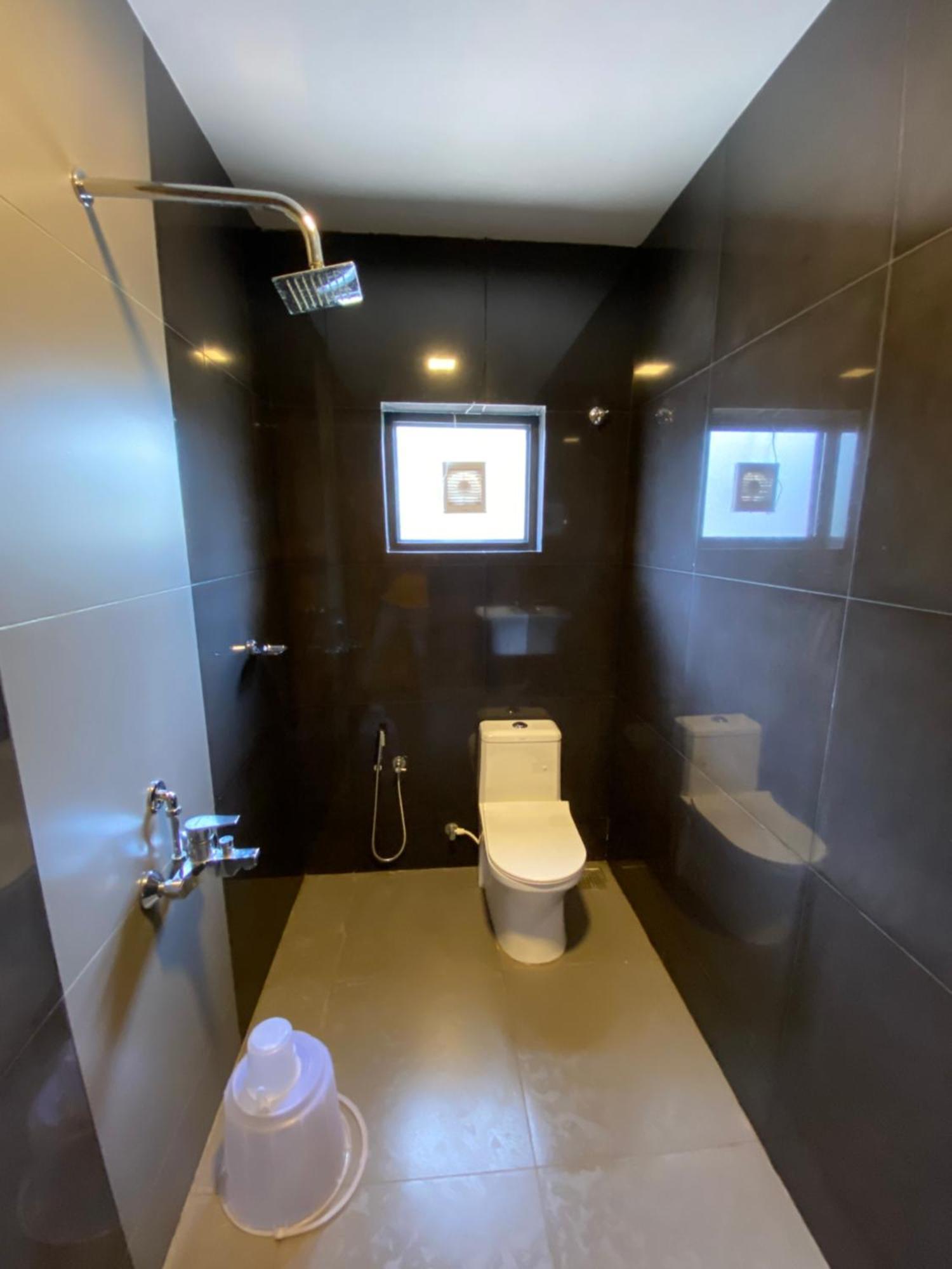 Barkah Inn Kannur Bagian luar foto